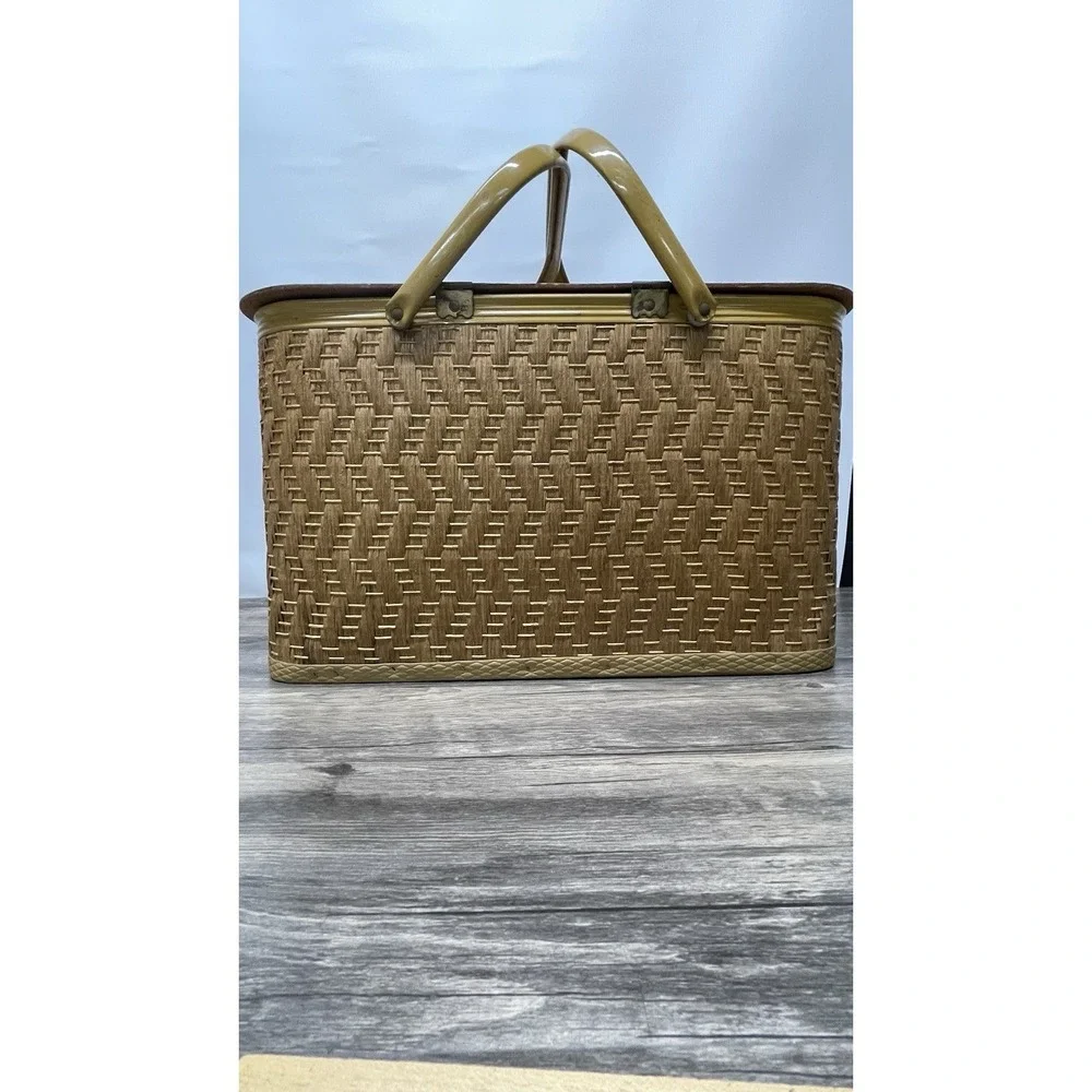 Redmon‎ Woven Picnic Basket Wood Lid Mustard Yellow Handles Vintage Style